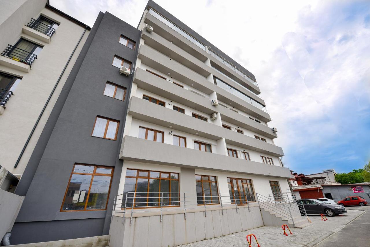 Sofia Cozy Apartment - Underground Private Parking Bucharest Exterior photo
